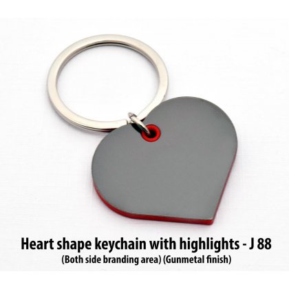 Personalized heart shape keychain with highlights