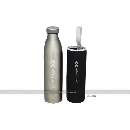 Personalized Double Wall Vacuum Bottle with Cover 700ml